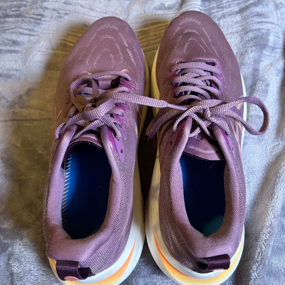 ASICS GT-2000 13 Womens 9.5 Wide Running Shoes Purple Orange 1012B457 Sneaker